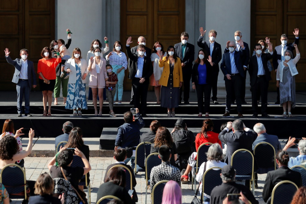 Chile’s president-elect unveils young, woman-majority cabinet