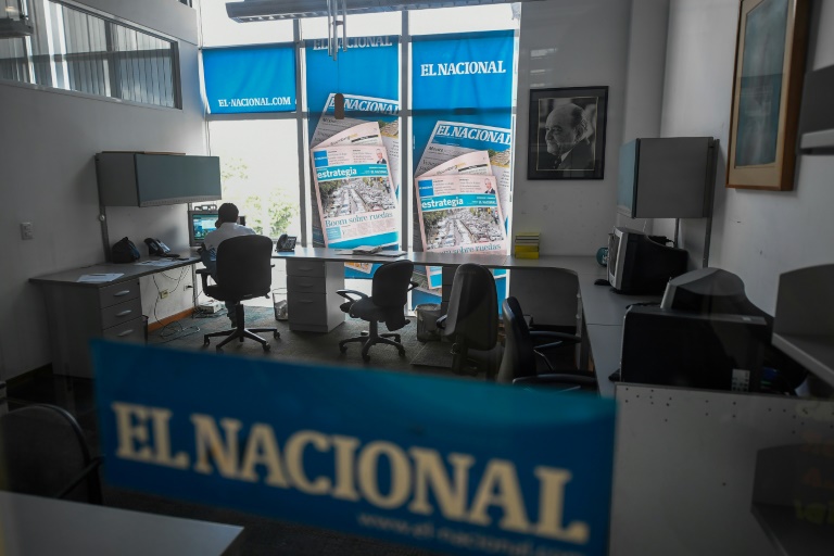 In Venezuela, newspaper HQ handed to govt official