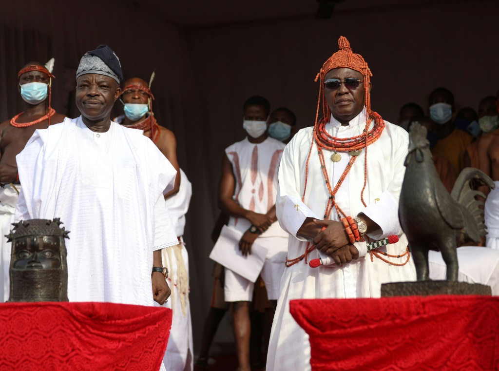 Nigeria returns two looted treasures to traditional palace