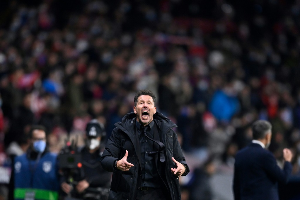 Struggling Atletico look to reignite the fire against Man United