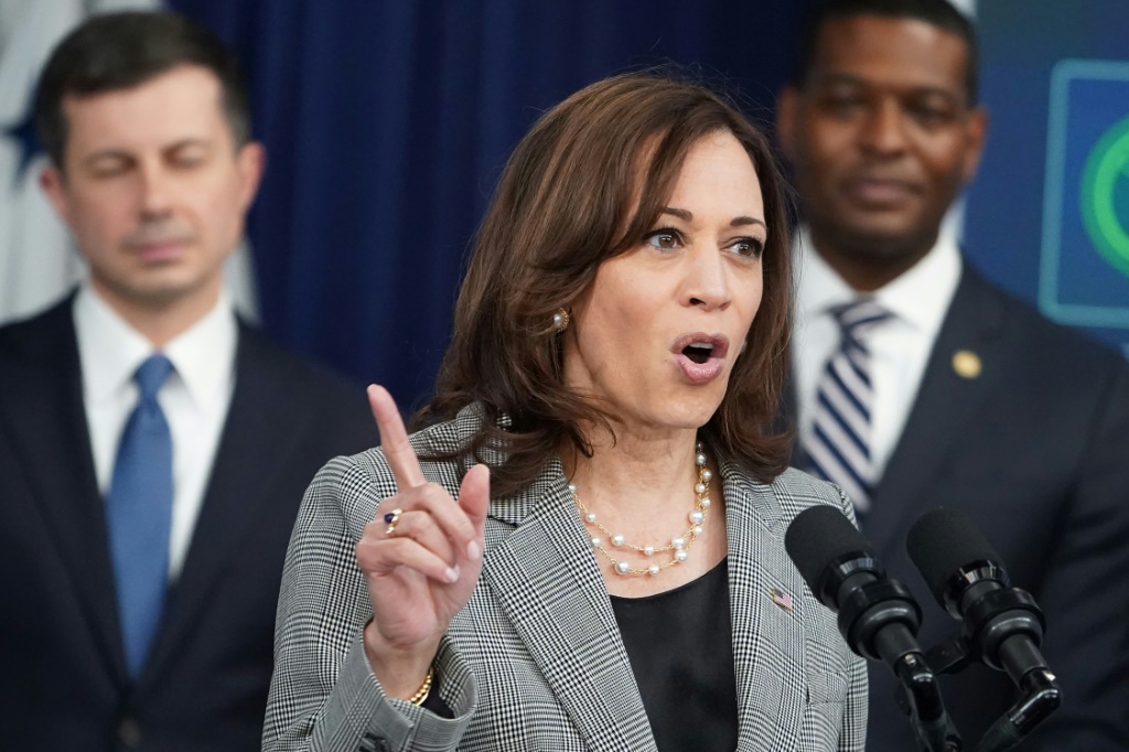 Harris heads to Poland as US rejects fighter-jet offer