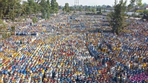 Gas tank graveyard has Mexico City residents up in arms