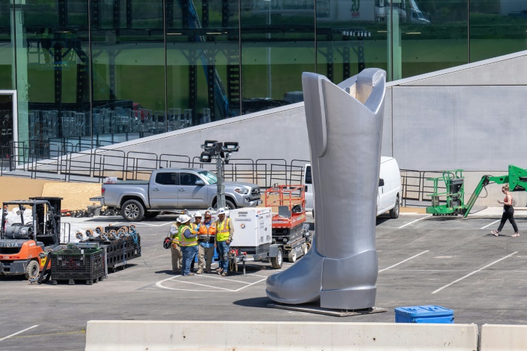 ‘Cyber Rodeo’ bash fetes new Tesla plant in Texas