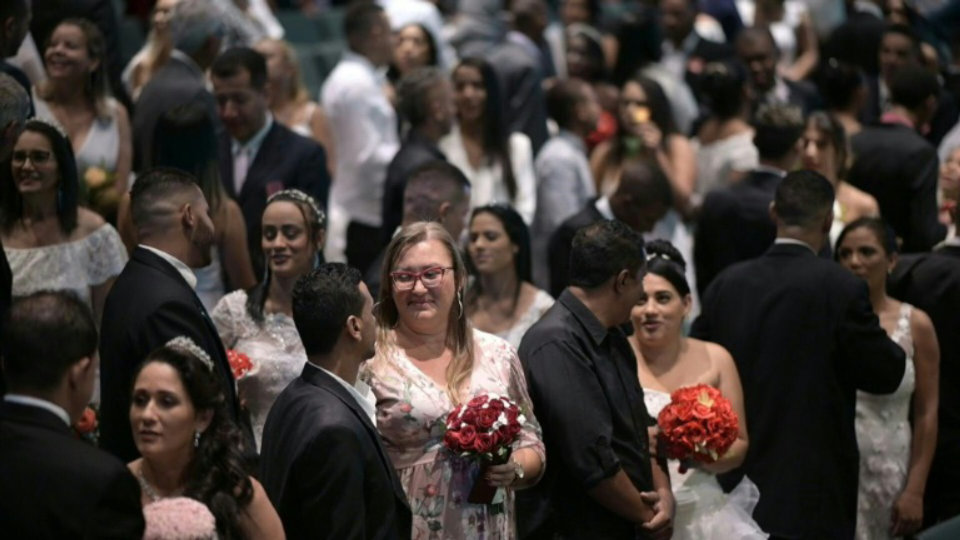 Fifty couples get married in mass wedding ceremony in Brazil