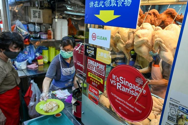 Singaporeans worry about rising price of chicken rice after Malaysia curbs poultry exports