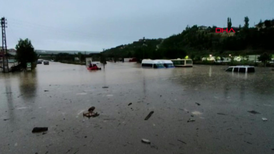Heavy rainfall causes massive floods in central Turkey