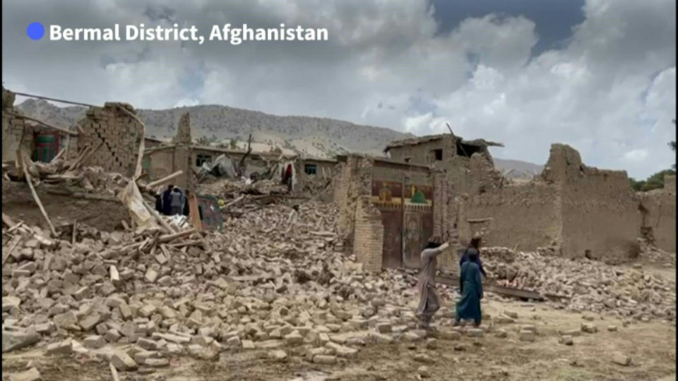 Deadly Afghanistan earthquake leaves people buried under their homes