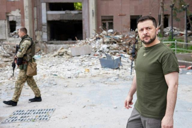 Ukraine’s Zelensky vows to retake south