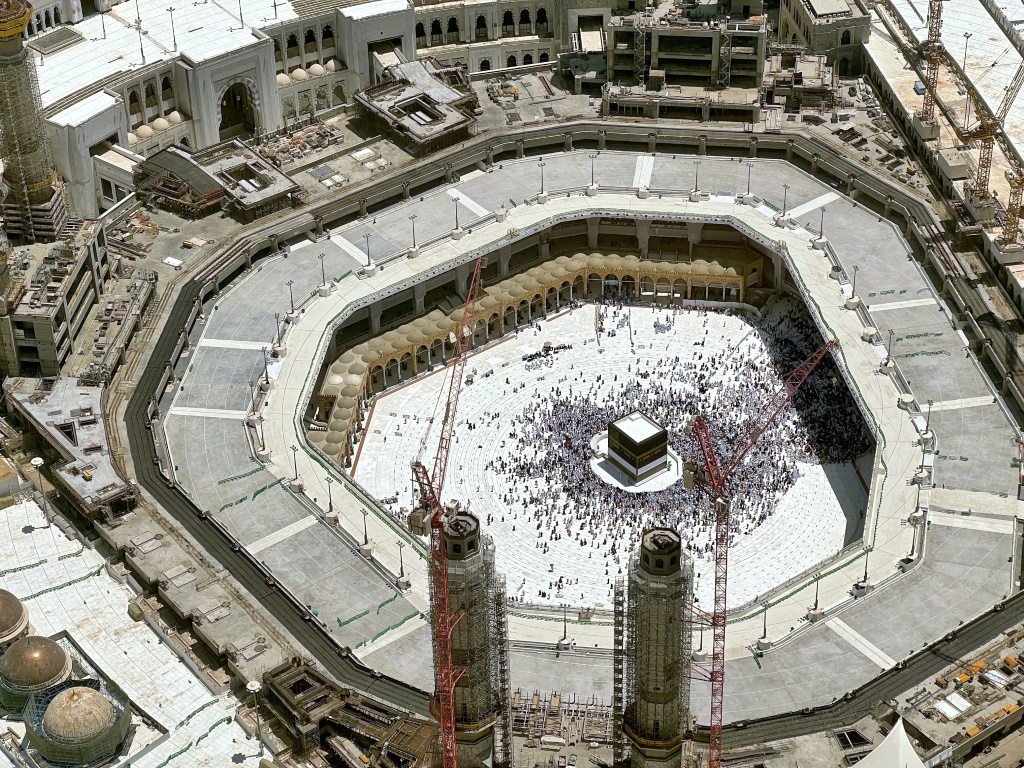 Saudi welcomes 1 million for biggest hajj pilgrimage since pandemic