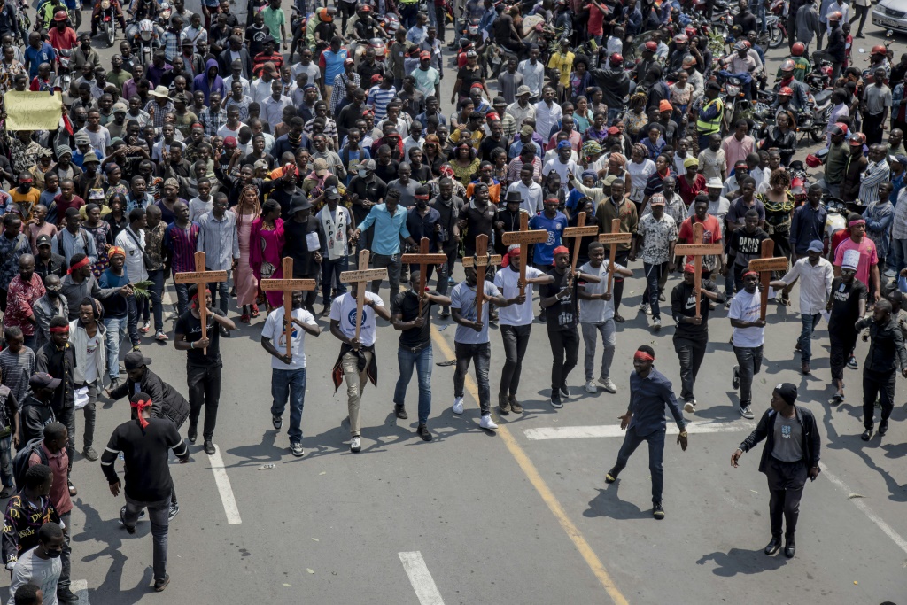 DR Congo buries 10 killed in anti-UN protests