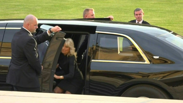 Biden arrives at Buckingham Palace for reception with King Charles