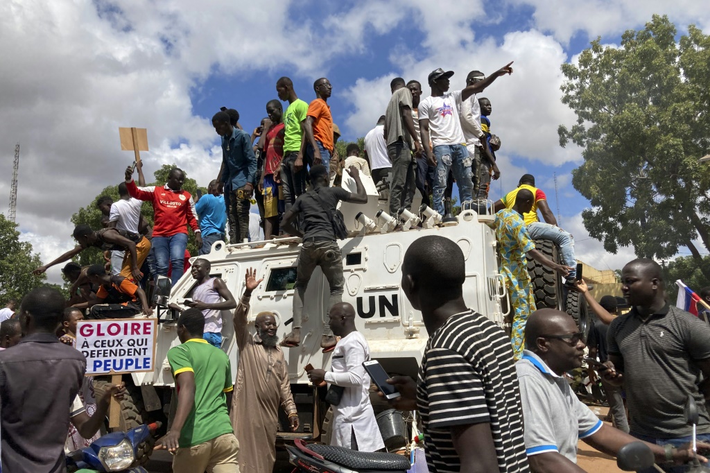 Burkina junta leader resigns, flees after coup