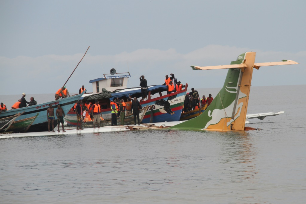 19 killed after plane plunges into Lake Victoria in Tanzania