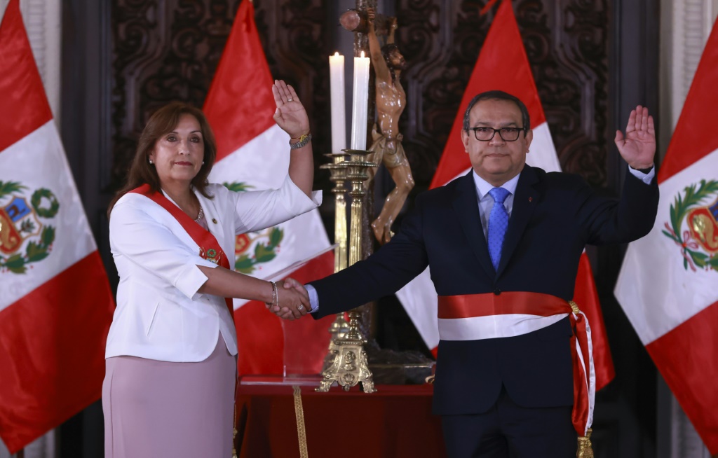 Peru scrambles to exit chaos sparked by president’s ouster