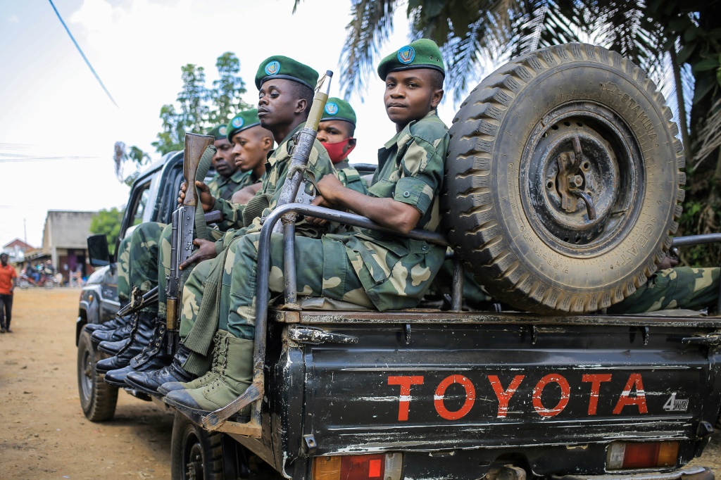 Bomb kills 10 at DR Congo church in attack claimed by IS group