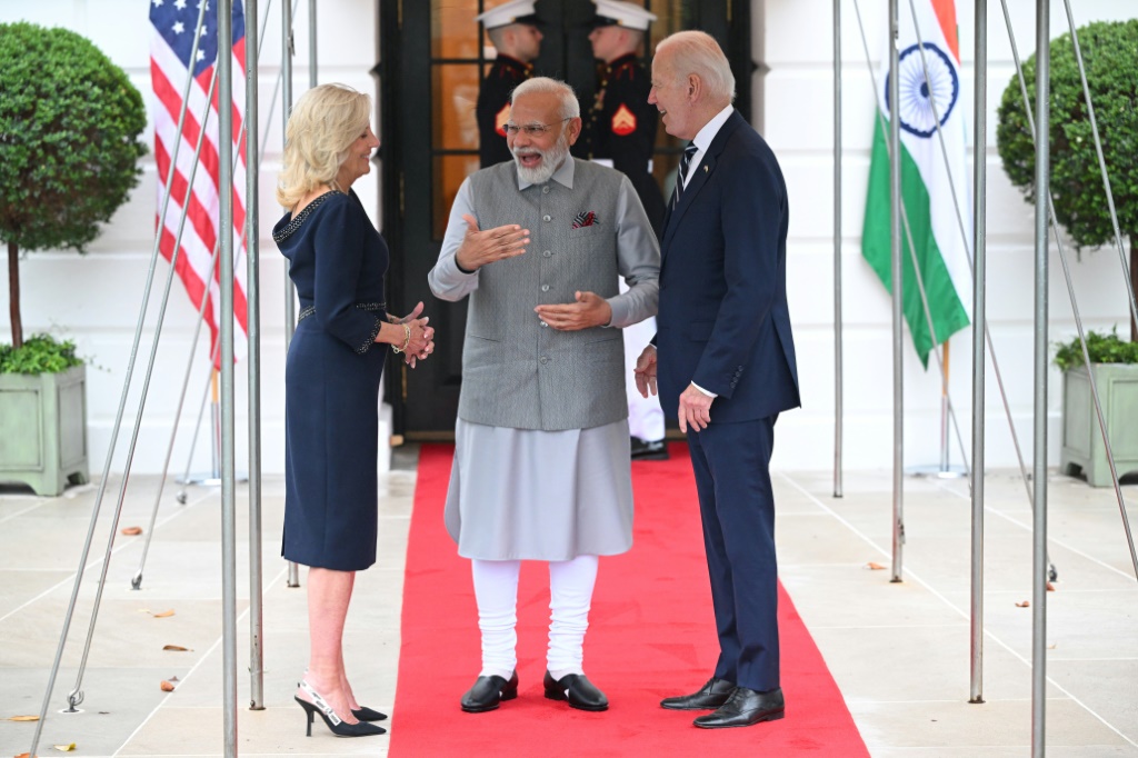 US rolls out red carpet for Modi even as criticism grows