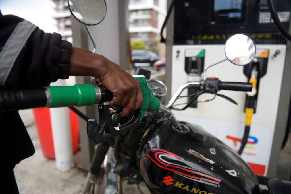 Kenya hikes fuel prices despite court order