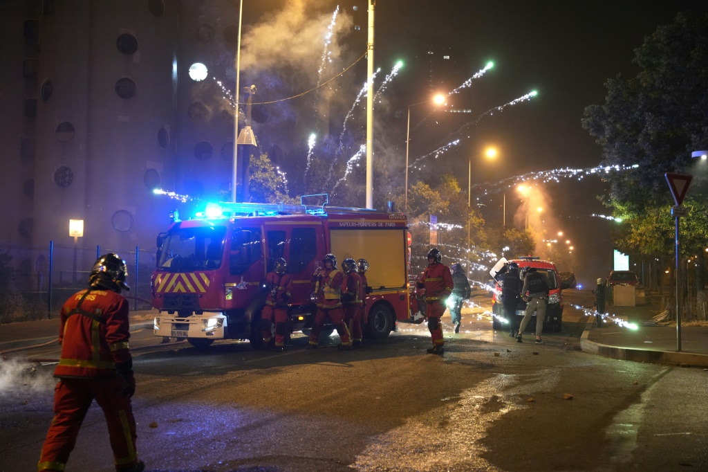 After riots, France bans July 14 fireworks sales