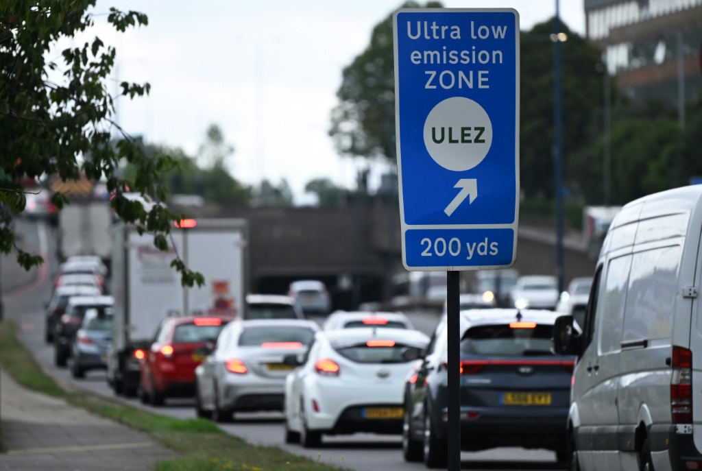 Court green lights expanding London’s road pollution charge