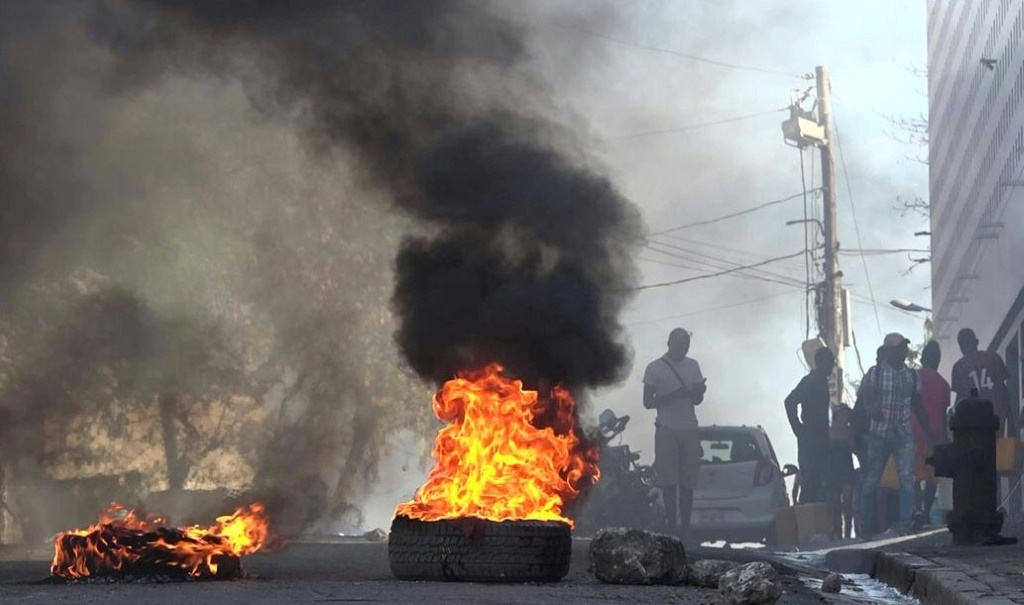 Haiti gang attack triggers massive jailbreak, at least a dozen dead