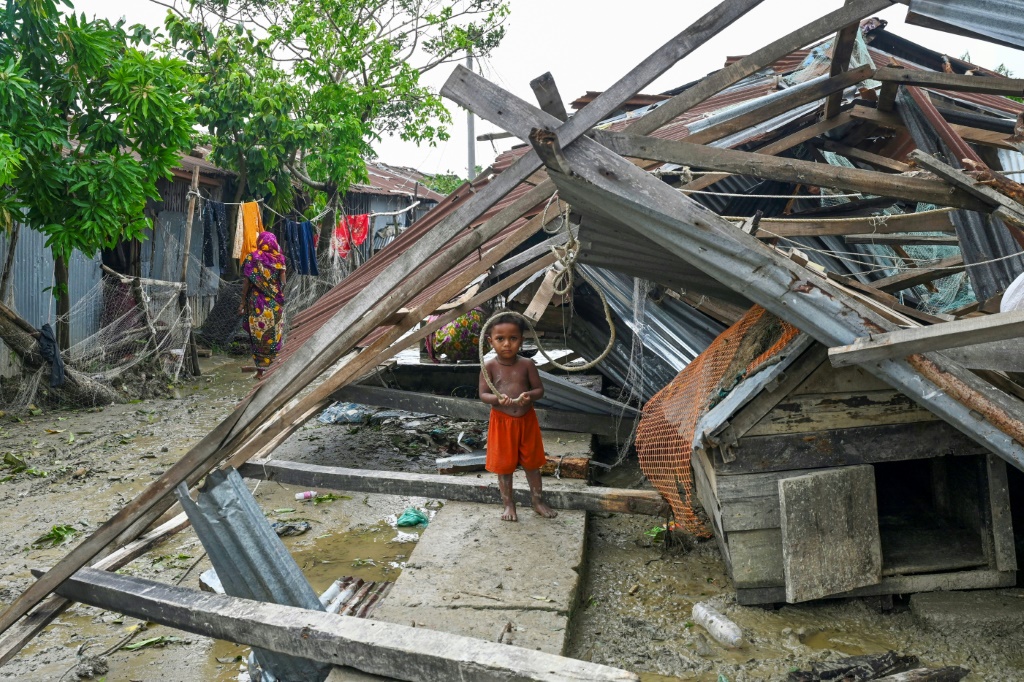 Deadly Bangladesh cyclone one of longest seen