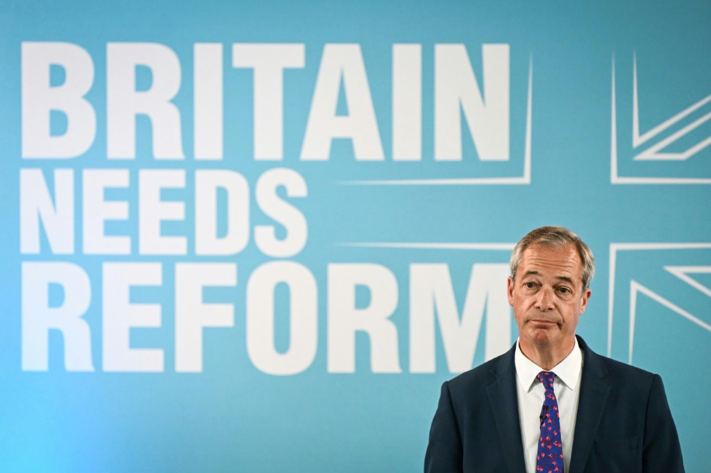 Farage says hard-right party intends to become ‘real’ UK opposition