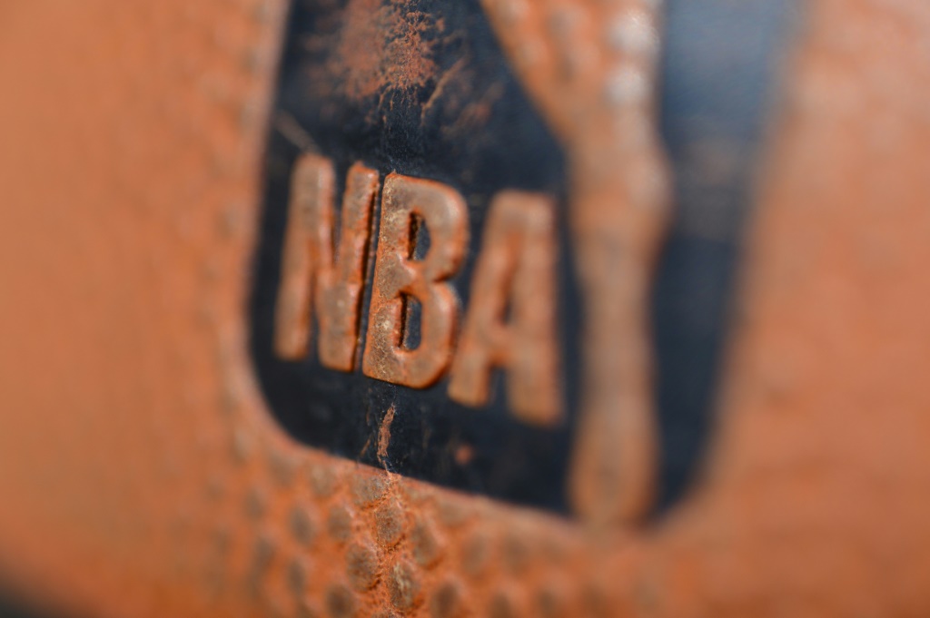 NBA owners retain flopping penalty, change NBA Cup tiebreakers