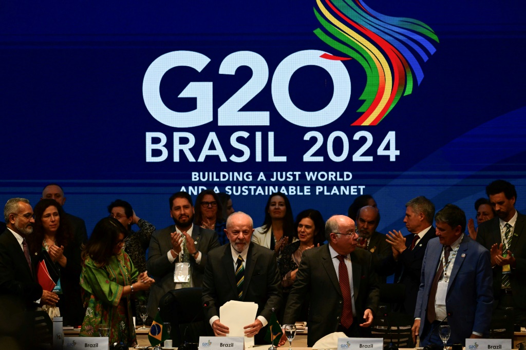 US rejects plan for G20 deal to tax super-rich