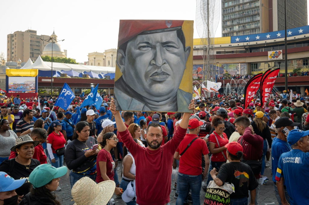 Fraught election campaign comes to a close in Venezuela