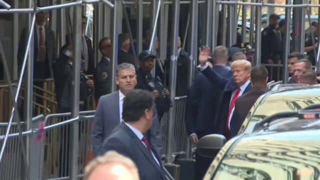 Trump arrives at Manhattan court for arraignment