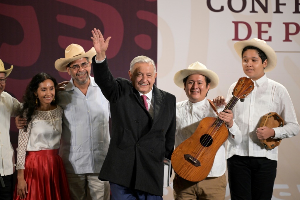 Mexico president gives 1,438th – and last – edition of ‘AMLO Show’